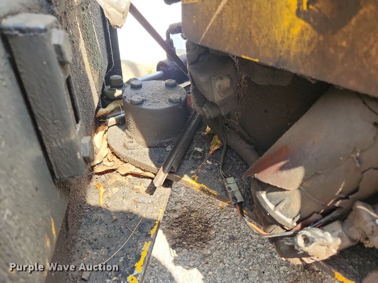 image for item LX9592 1999 Rammax CH4900  double drum vibratory roller