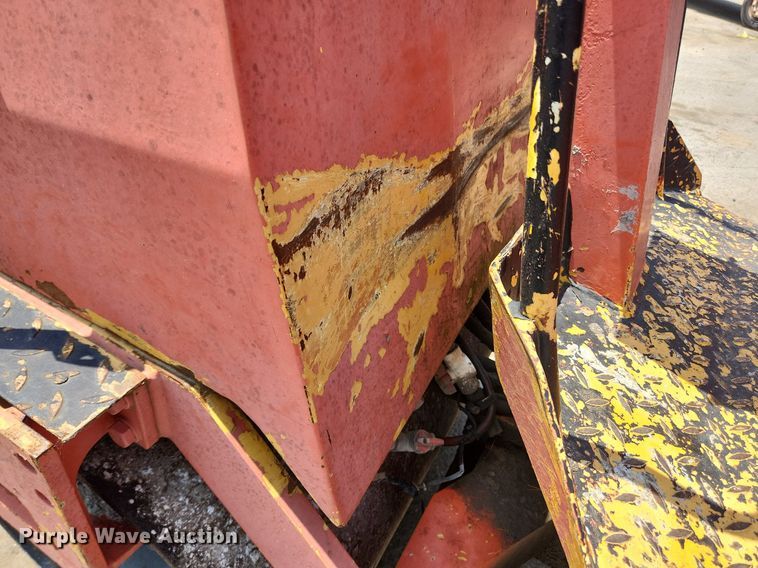 image for item LX9593 Vibromax W255K  single drum vibratory roller