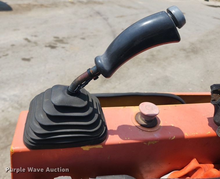 image for item LX9593 Vibromax W255K  single drum vibratory roller