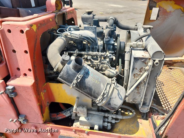 image for item LX9593 Vibromax W255K  single drum vibratory roller