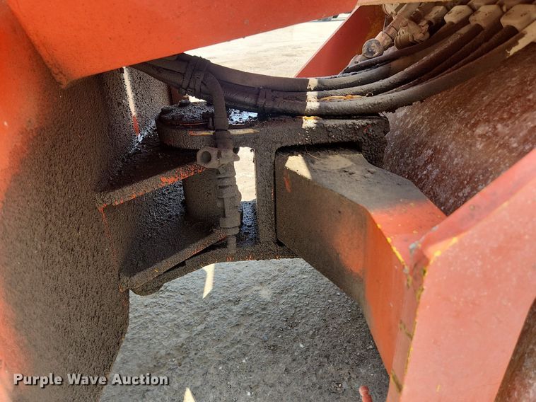 image for item LX9593 Vibromax W255K  single drum vibratory roller