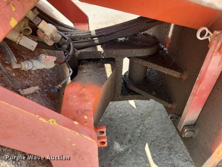 image for item LX9593 Vibromax W255K  single drum vibratory roller