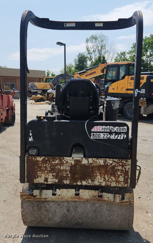 image for item LX9594 Ingersoll Rand DD24  double drum vibratory roller