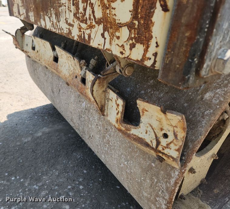 image for item LX9594 Ingersoll Rand DD24  double drum vibratory roller