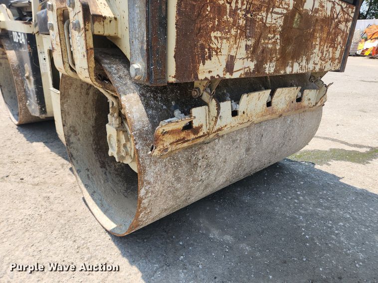 image for item LX9594 Ingersoll Rand DD24  double drum vibratory roller