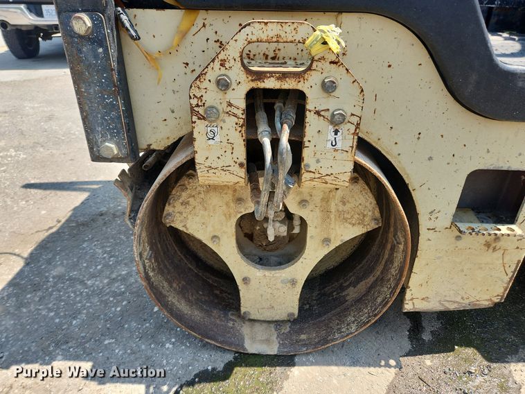 image for item LX9594 Ingersoll Rand DD24  double drum vibratory roller