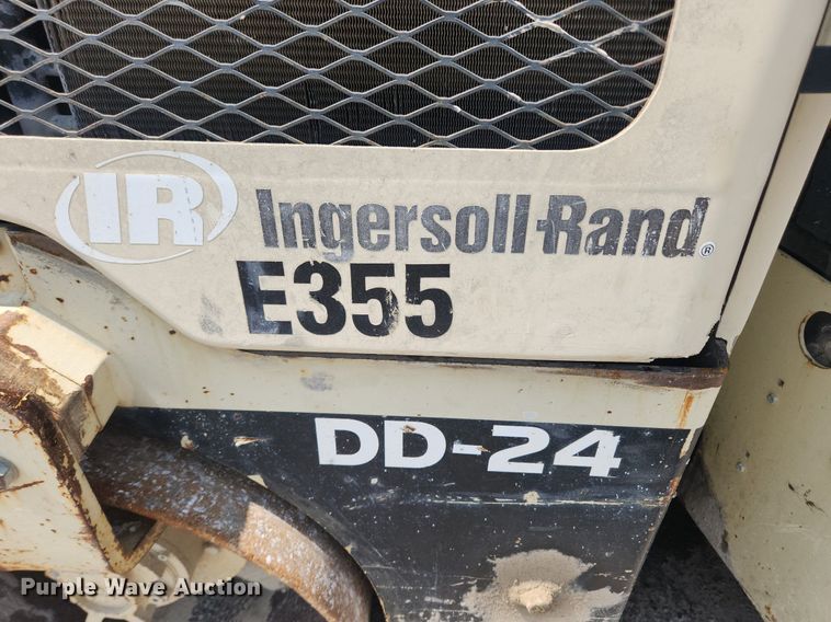 image for item LX9594 Ingersoll Rand DD24  double drum vibratory roller