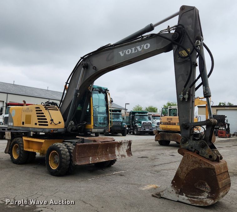 image for item LX9595 2004 Volvo EW180B  wheeled excavator