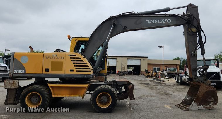 image for item LX9595 2004 Volvo EW180B  wheeled excavator
