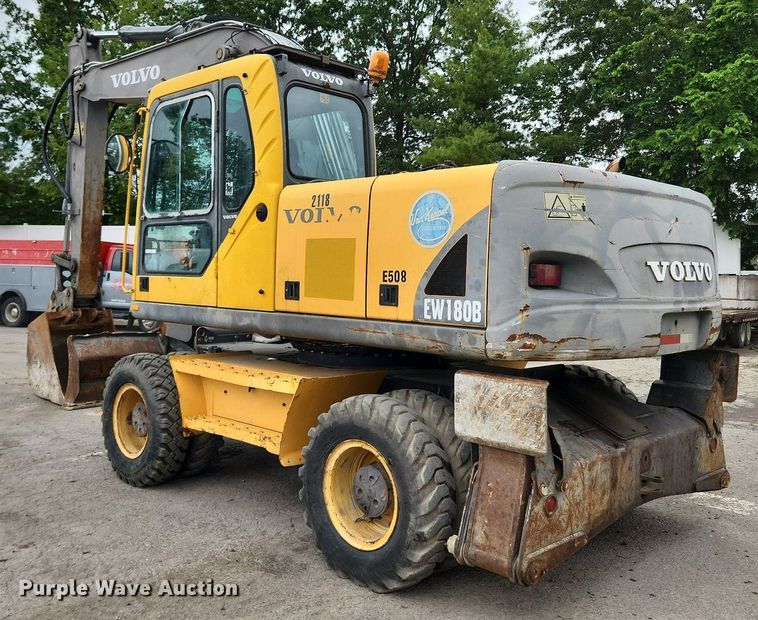 image for item LX9595 2004 Volvo EW180B  wheeled excavator