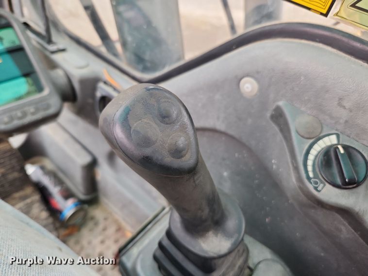 image for item LX9595 2004 Volvo EW180B  wheeled excavator