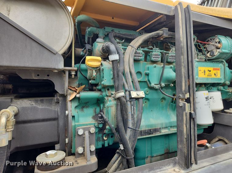 image for item LX9595 2004 Volvo EW180B  wheeled excavator