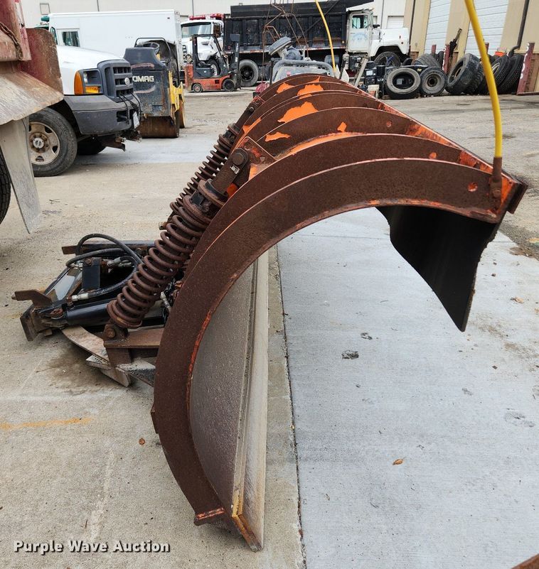 image for item LX9596 Henderson  10' W snow plow