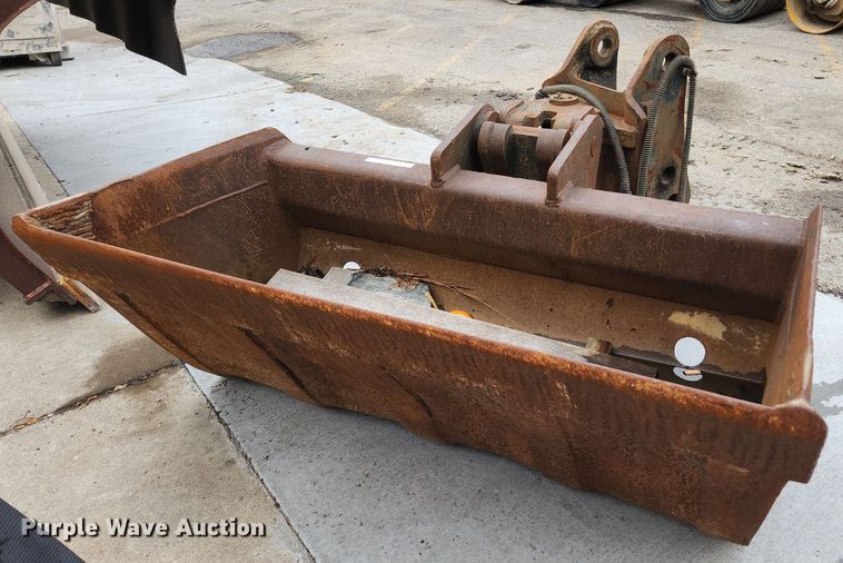 image for item LX9597 Werk-Brau  excavator bucket