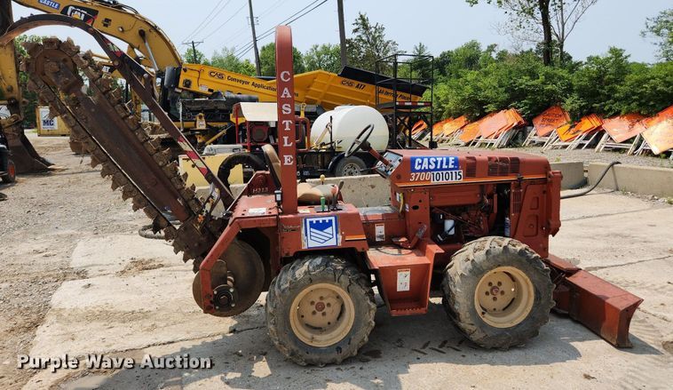 image for item LX9600 1999 Ditch Witch 3700  trencher