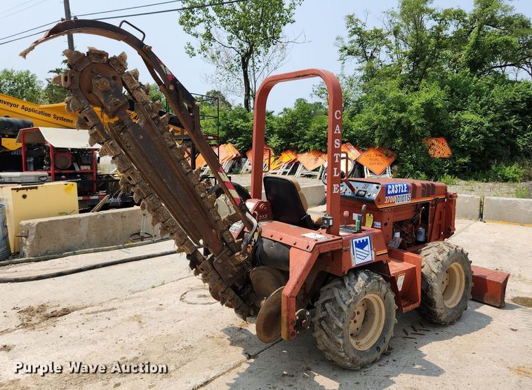 image for item LX9600 1999 Ditch Witch 3700  trencher