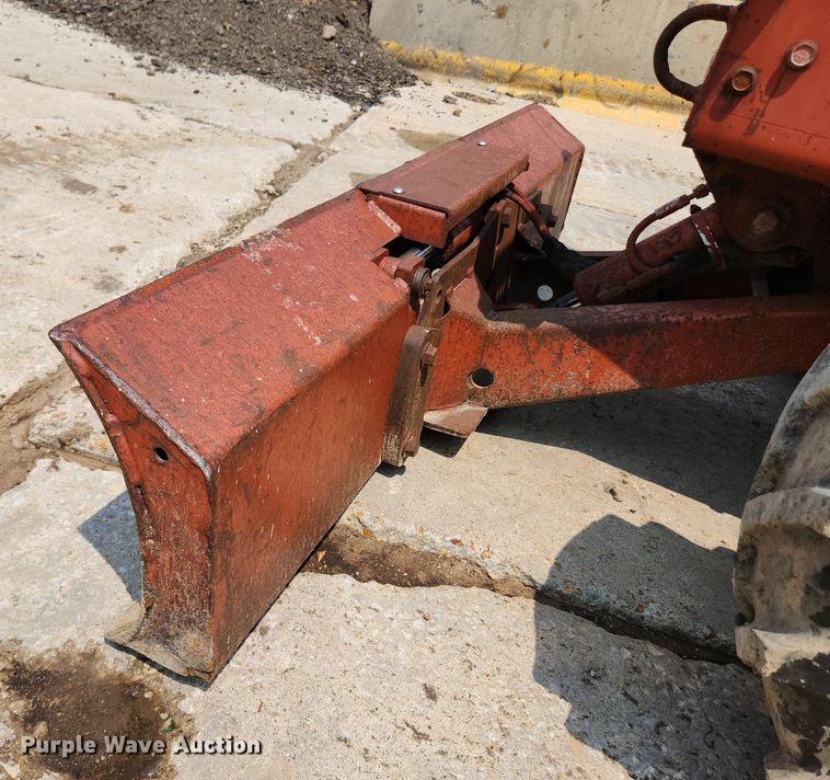 image for item LX9600 1999 Ditch Witch 3700  trencher