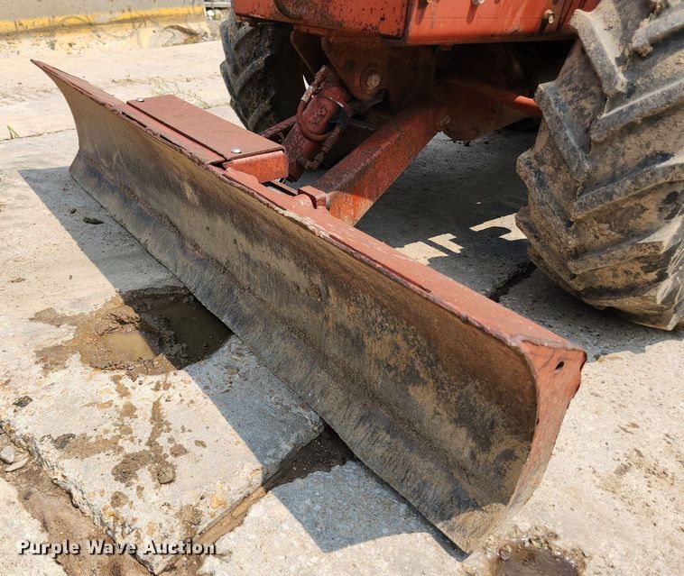 image for item LX9600 1999 Ditch Witch 3700  trencher