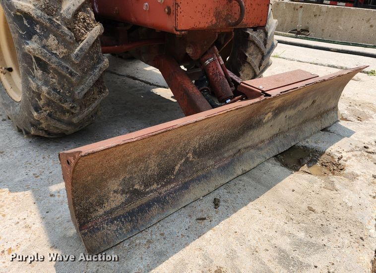 image for item LX9600 1999 Ditch Witch 3700  trencher