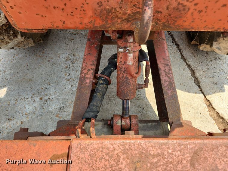 image for item LX9600 1999 Ditch Witch 3700  trencher