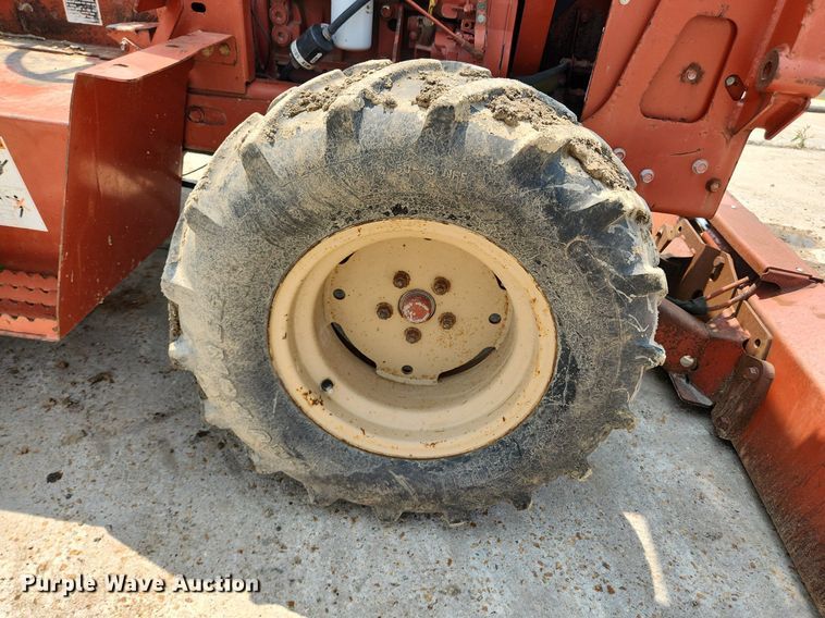 image for item LX9600 1999 Ditch Witch 3700  trencher