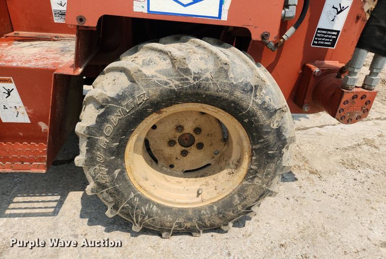 image for item LX9600 1999 Ditch Witch 3700  trencher