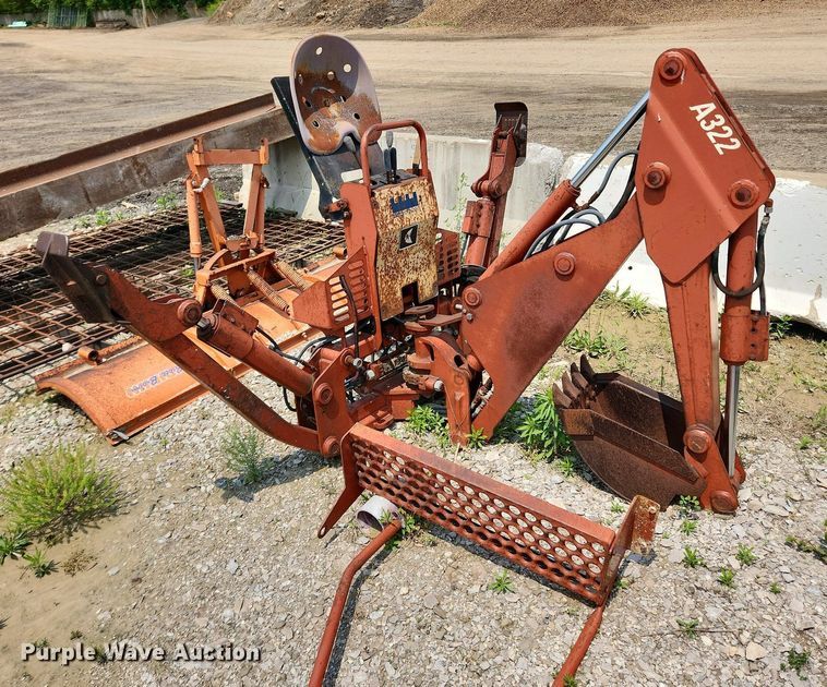 image for item LX9600 1999 Ditch Witch 3700  trencher