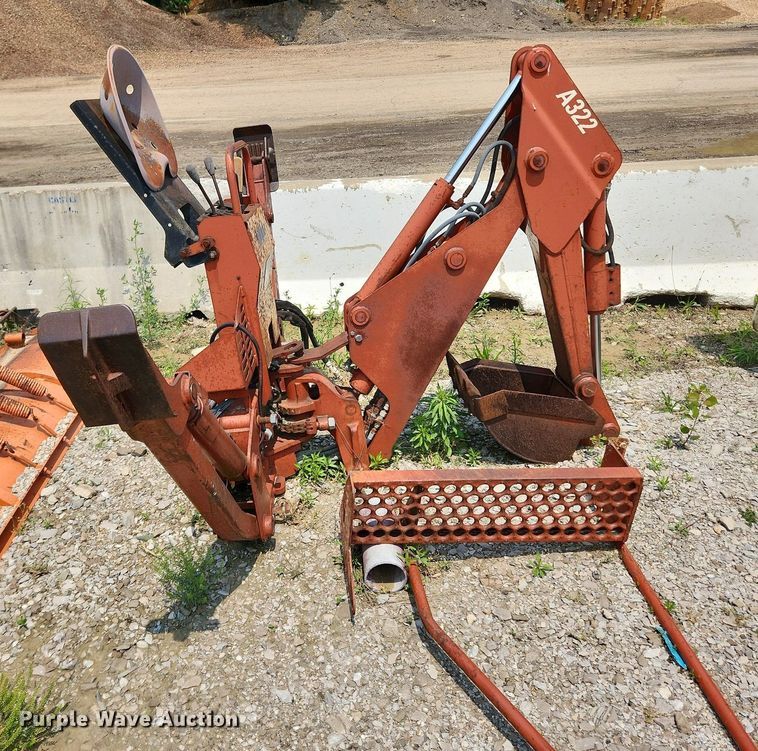 image for item LX9600 1999 Ditch Witch 3700  trencher