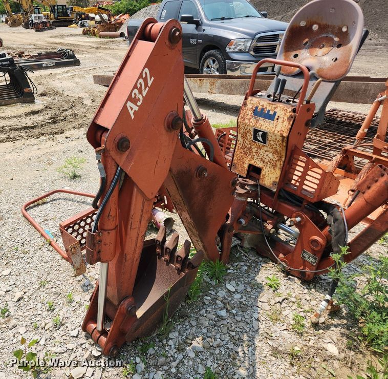 image for item LX9600 1999 Ditch Witch 3700  trencher