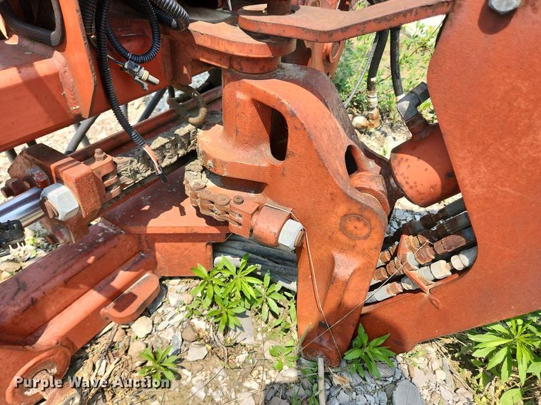 image for item LX9600 1999 Ditch Witch 3700  trencher