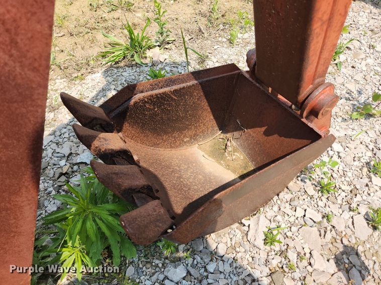 image for item LX9600 1999 Ditch Witch 3700  trencher