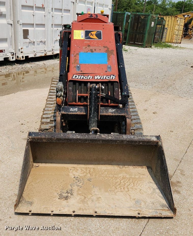 image for item LX9603 2019 Ditch Witch SK800  compact utility loader