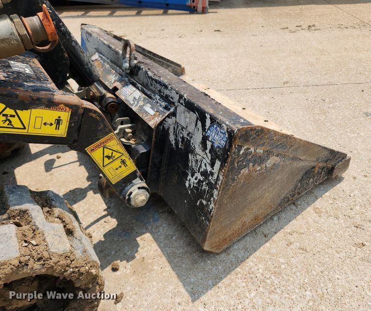 image for item LX9603 2019 Ditch Witch SK800  compact utility loader