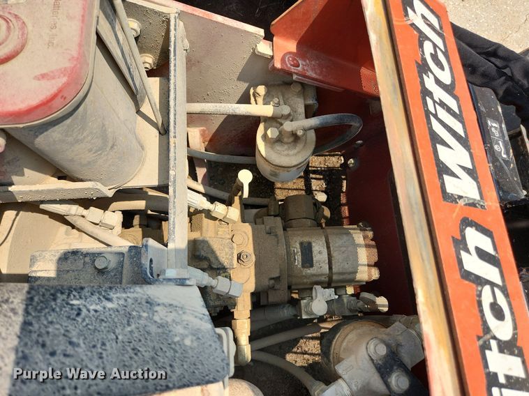 image for item LX9604 2019 Ditch Witch SK800  compact utility loader