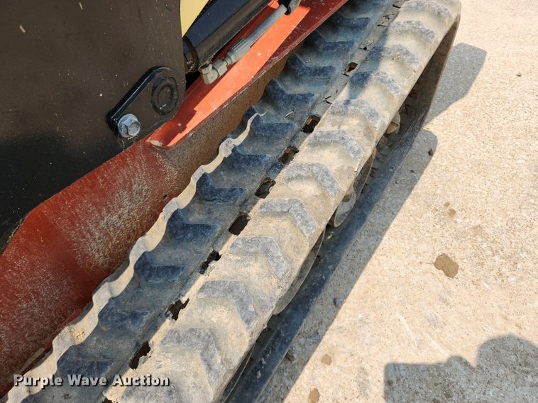 image for item LX9604 2019 Ditch Witch SK800  compact utility loader