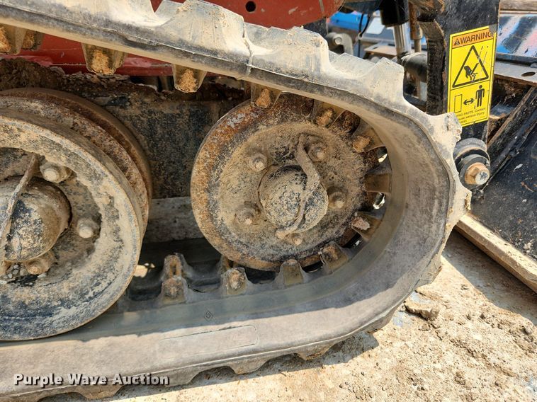 image for item LX9604 2019 Ditch Witch SK800  compact utility loader