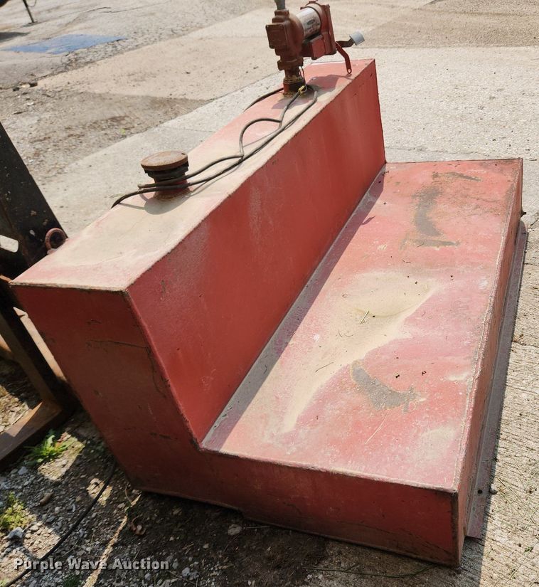 image for item LX9609 Auxiliary fuel tank