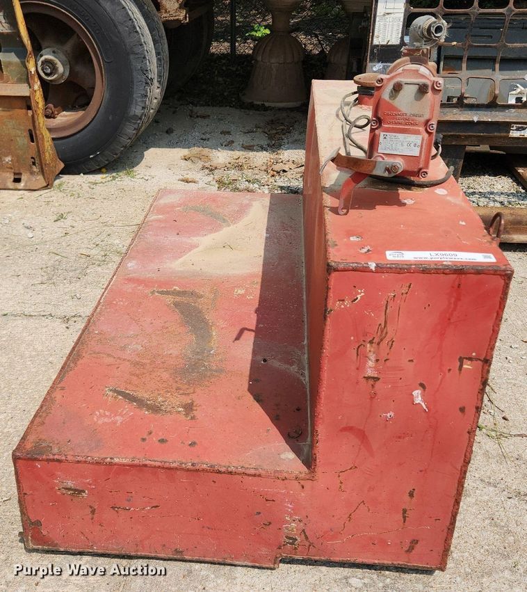 image for item LX9609 Auxiliary fuel tank