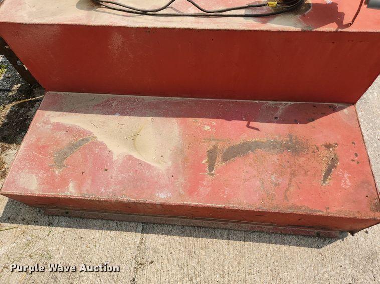 image for item LX9609 Auxiliary fuel tank