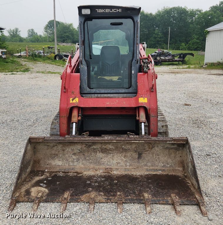 image for item LX9622 2013 Takeuchi TL12  tracked skid steer loader