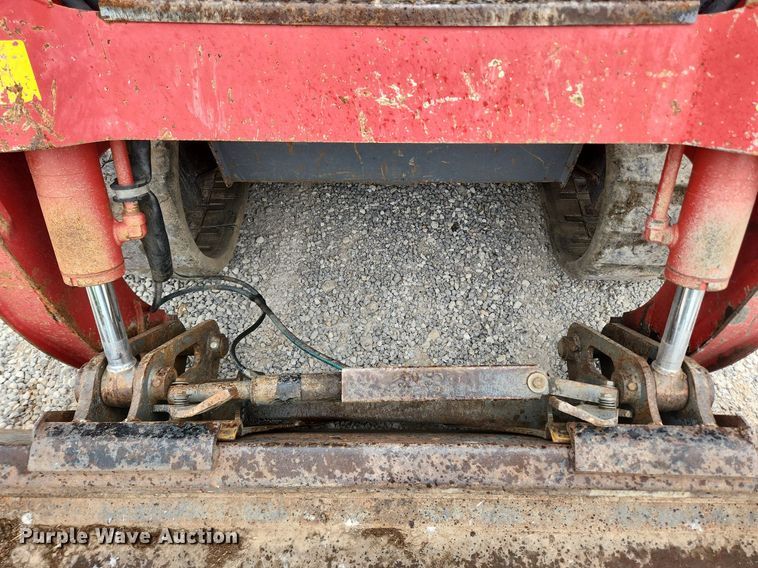 image for item LX9622 2013 Takeuchi TL12  tracked skid steer loader