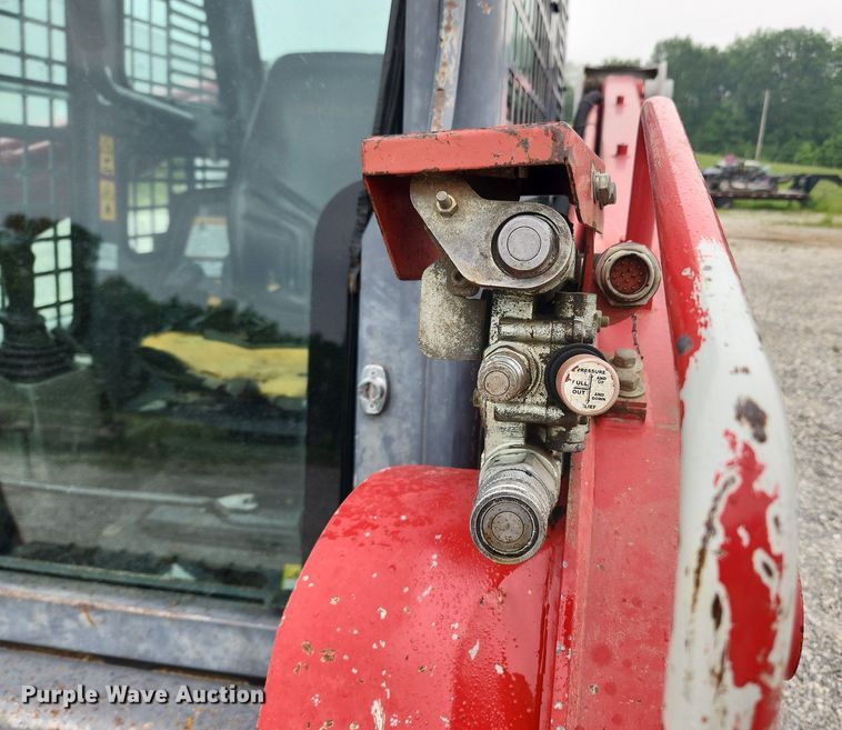 image for item LX9622 2013 Takeuchi TL12  tracked skid steer loader