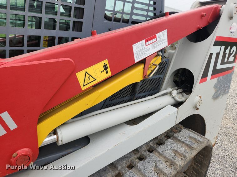 image for item LX9622 2013 Takeuchi TL12  tracked skid steer loader
