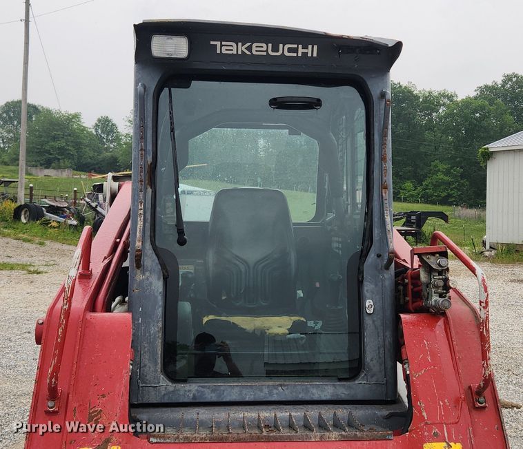 image for item LX9622 2013 Takeuchi TL12  tracked skid steer loader