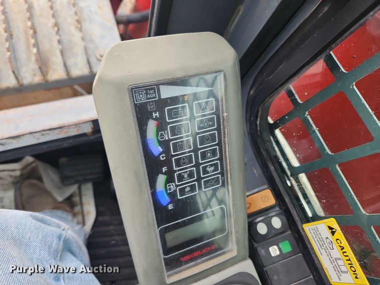 image for item LX9622 2013 Takeuchi TL12  tracked skid steer loader