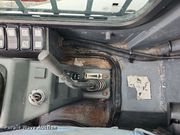 image for item LX9622 2013 Takeuchi TL12  tracked skid steer loader