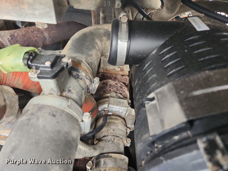 image for item LX9622 2013 Takeuchi TL12  tracked skid steer loader