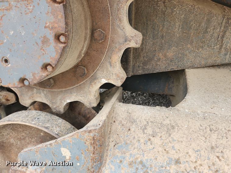 image for item LX9622 2013 Takeuchi TL12  tracked skid steer loader