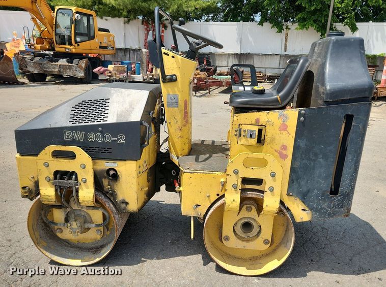 image for item LX9636 Bomag BW900-2  double drum vibratory roller