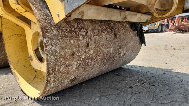 image for item LX9636 Bomag BW900-2  double drum vibratory roller